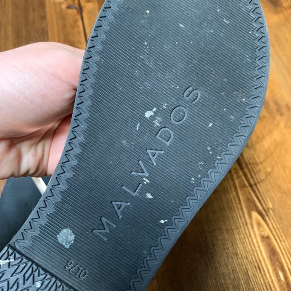 Malvados Rose Gold Flip Fops - Picture 3 of 3